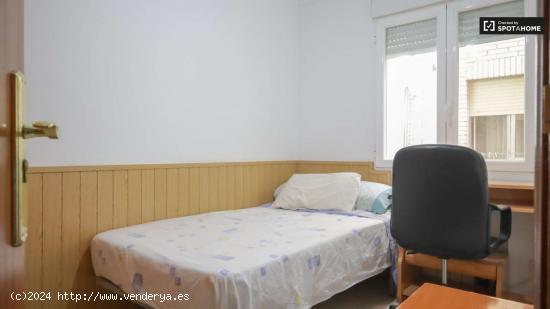  Habitación en alquiler en apartamento de 3 dormitorios en Getafe, Madrid - MADRID 