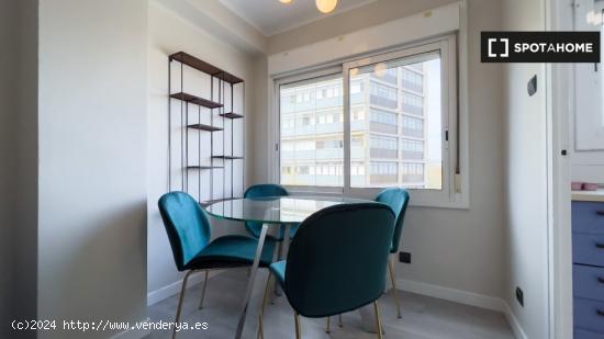 Apartamento de 3 dormitorios en alquiler en Barcelona - BARCELONA