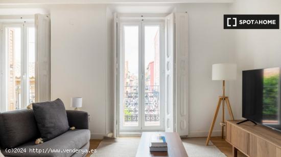 Apartamento de 2 dormitorios en alquiler en Madrid - MADRID