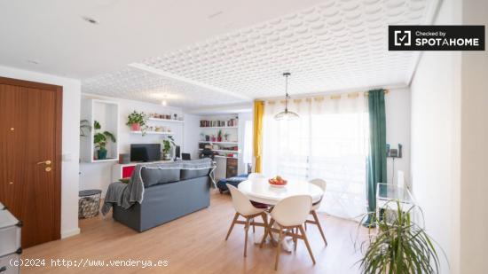 Habitación en piso compartido en valencia. - VALENCIA