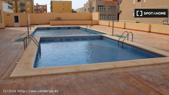 Apartamento de 1 dormitorio en alquiler en La Manga - MURCIA