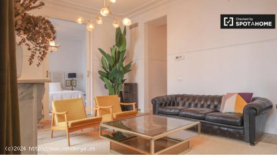 Apartamento de 2 dormitorios en alquiler en Madrid - MADRID