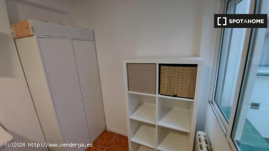 Habitación en piso compartido en Zaragoza - ZARAGOZA