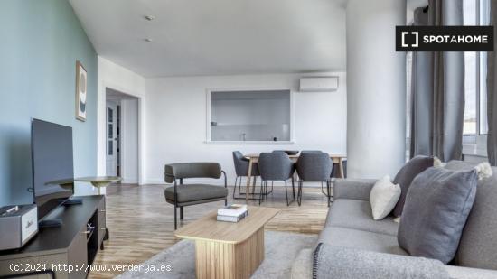 Apartamento de 3 dormitorios en alquiler en Barcelona - BARCELONA