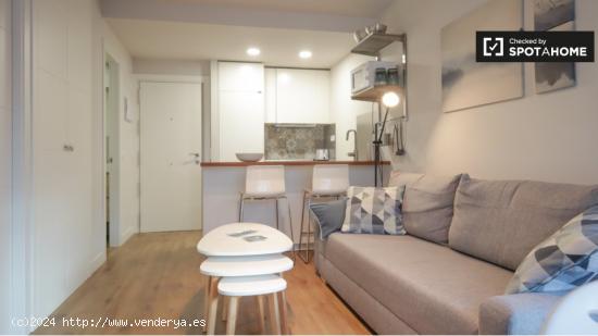 Apartamento de 1 dormitorio en alquiler en Nueva España - MADRID