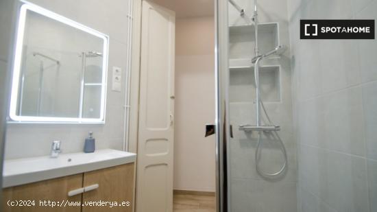 Apartamento entero de 3 habitaciones en Barcelona. - BARCELONA