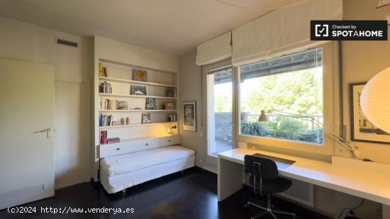 Habitación en piso compartido en barcelona. - BARCELONA