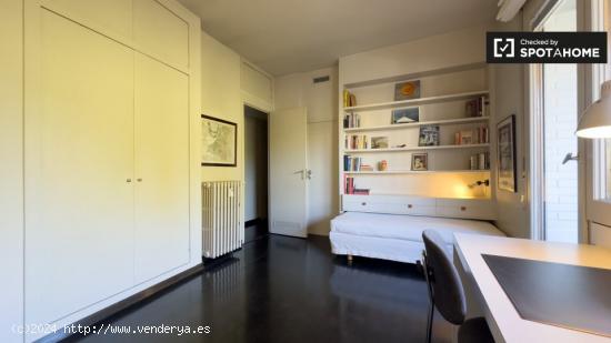 Habitación en piso compartido en barcelona. - BARCELONA