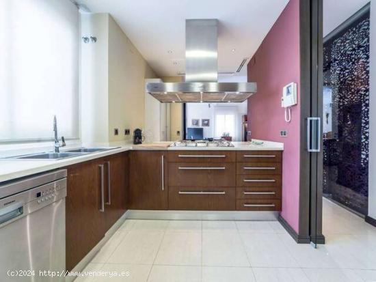 Apartamento de 2 dormitorios en alquiler en Ciutat Vella, Valencia - VALENCIA