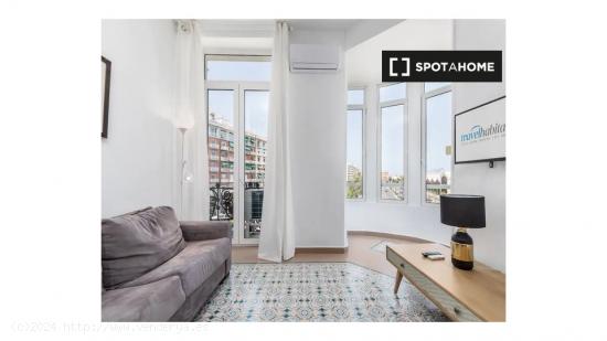 Apartamento de 3 dormitorios en alquiler en Poblats Marítims, Valencia - VALENCIA