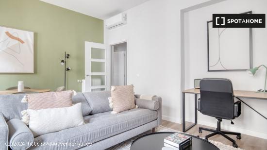 Apartamento de 2 dormitorios en alquiler en Madrid - MADRID