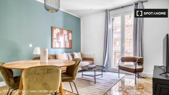 Apartamento de 3 dormitorios en alquiler en Barcelona - BARCELONA