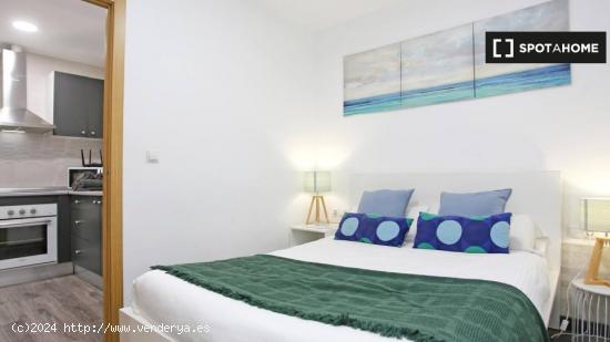 Piso en alquiler de 1 dormitorio en Huelin - MALAGA