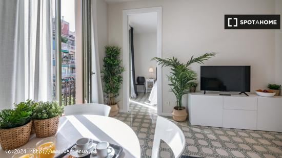 Apartamento entero de 3 habitaciones en Barcelona. - BARCELONA