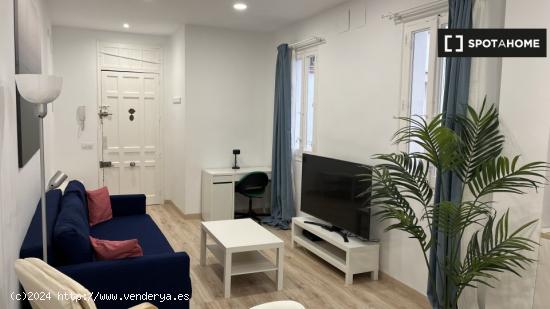 Apartamento de 2 dormitorios en alquiler en Ríos Rosas - MADRID