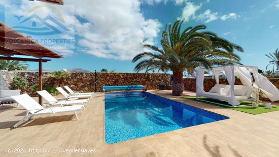 (Ref.362131 / FXJO) Villa independiente totalmente reformada con piscina privada en Playa Blanca - Y