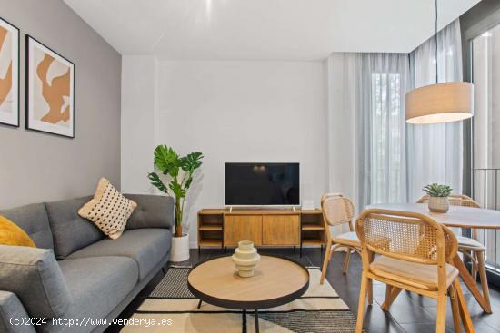  Apartamento de 2 dormitorios en alquiler en El Poblenou, Barcelona - BARCELONA 