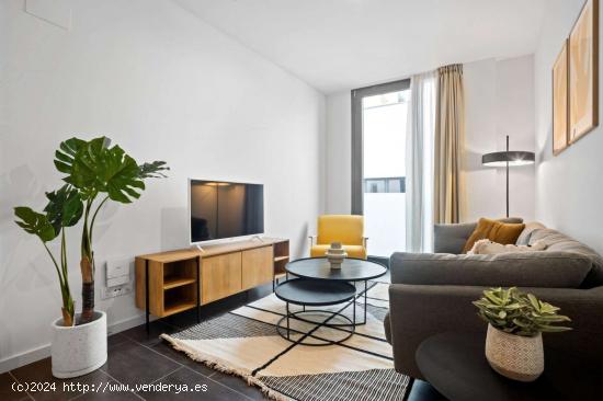  Apartamento de 2 dormitorios en alquiler en El Poblenou - BARCELONA 