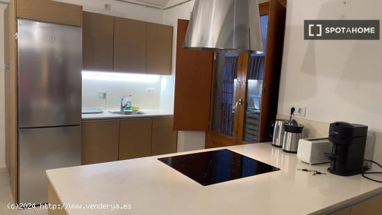 Apartamento entero de 3 habitaciones en Barcelona. - BARCELONA