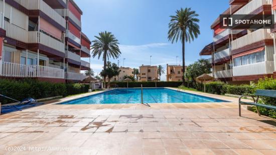 Apartamento de 2 dormitorios en alquiler en Playa Puebla De Farnals - VALENCIA