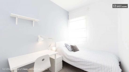  Habitación en apartamento de 4 dormitorios en Campamento - MADRID 