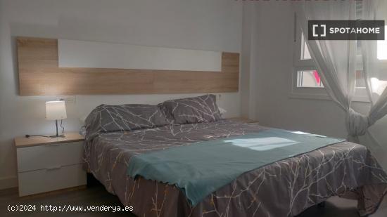 Habitación en piso compartido en Zaragoza - ZARAGOZA