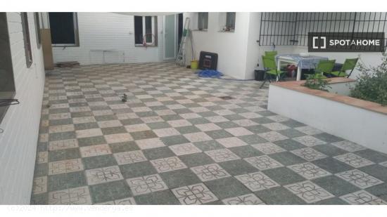 Apartamento entero de 1 dormitorio en Granada - GRANADA