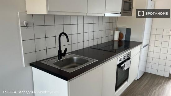 Apartamento completo de 2 dormitorios en Berango - VIZCAYA