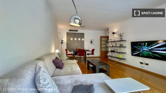 Apartamento entero de 2 dormitorios en Barcelona. - BARCELONA