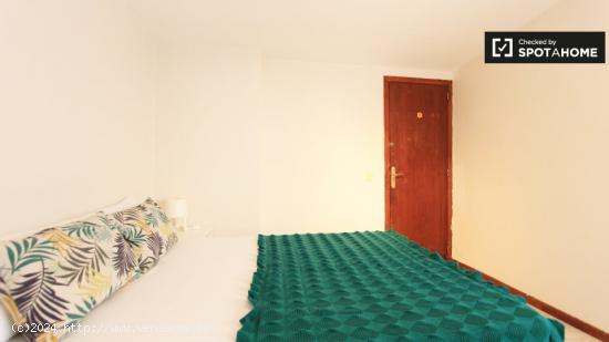 Habitación grande con llave independiente en el apartamento de 6 dormitorios, Guindalera - MADRID