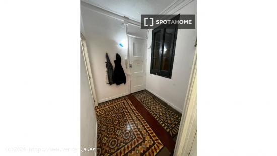 Apartamento entero de 2 dormitorios en Barcelona. - BARCELONA