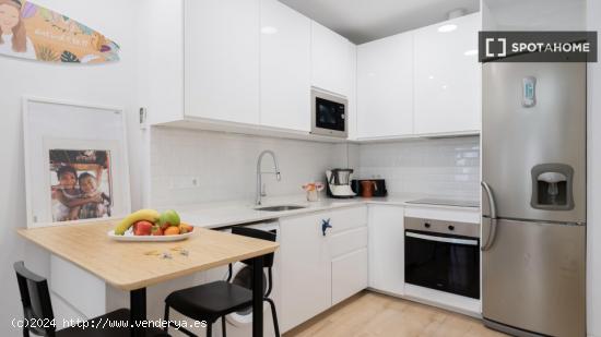 Apartamento de 2 dormitorios en Cuatro Caminos - MADRID