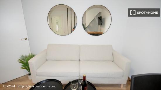 Apartamento de 3 dormitorios en alquiler en Usera - MADRID