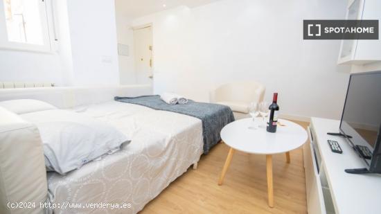 Apartamento de 2 dormitorios en alquiler en Salamanca - MADRID