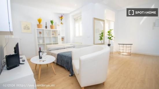 Apartamento de 2 dormitorios en alquiler en Salamanca - MADRID