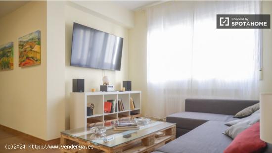 Apartamento de 2 dormitorios en Cuatro Caminos - MADRID