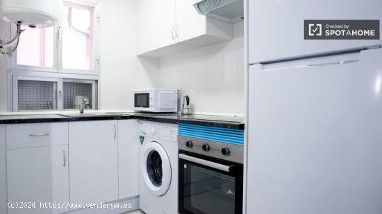 Apartamento de 2 dormitorios en alquiler en Pueblo Nuevo - MADRID