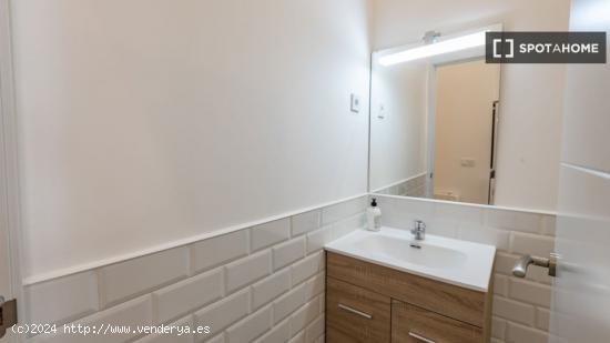 Apartamento de 1 dormitorio en alquiler en Vista Alegre, Madrid - MADRID