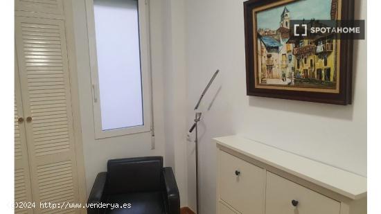 Apartamento de 2 dormitorios en alquiler en Ciutat Vella - VALENCIA