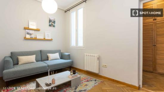 Apartamento de 2 dormitorios en alquiler en Trafalgar, Madrid - MADRID