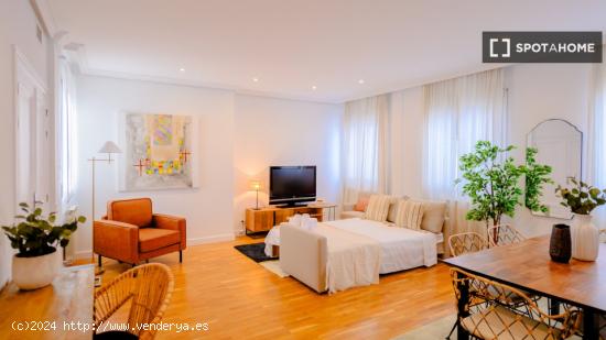 Apartamento de 2 dormitorios en alquiler en Retiro - MADRID