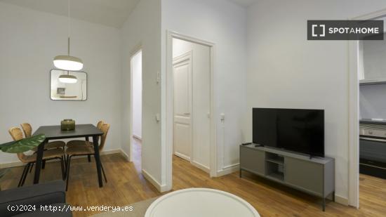 Apartamento entero de 2 dormitorios en Barcelona. - BARCELONA