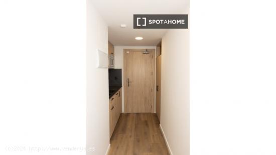 Se alquila habitación en residencia en Burjassot, Valencia - VALENCIA