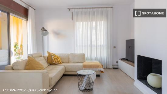 Piso entero de 4 habitaciones en barcelona. - BARCELONA