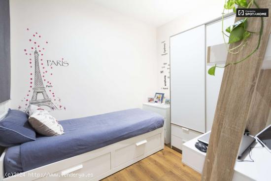  Habitación dinámica en apartamento de 2 dormitorios en Salamanca - MADRID 