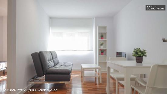  Apartamento de 2 dormitorios en alquiler en Bellas Vistas - MADRID 