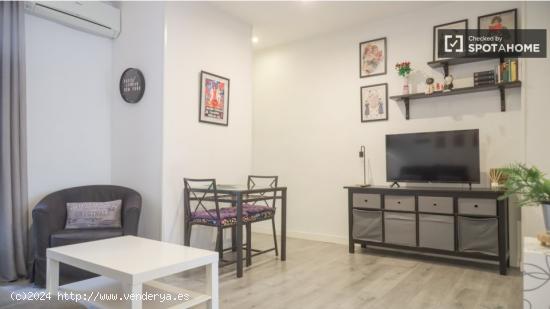 Apartamento de 2 dormitorios en alquiler en Madrid - MADRID