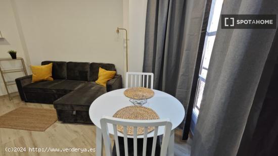 Apartamento de 1 dormitorio en alquiler en Eixample, Valencia - VALENCIA