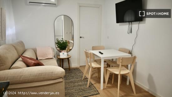 Apartamento tipo estudio en alquiler en Quintana - MADRID