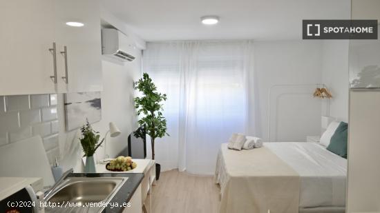 Se alquila apartamento de 1 habitación en Quintana - MADRID